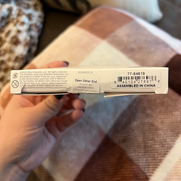 OtterBox Symmetry Series Case for iPhone 13 Pro - Picture 6 of 13